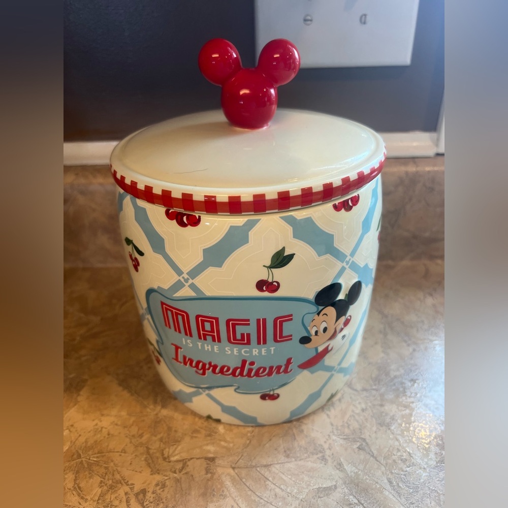 Disney Parks‎ Mickie Mouse cookie jar
